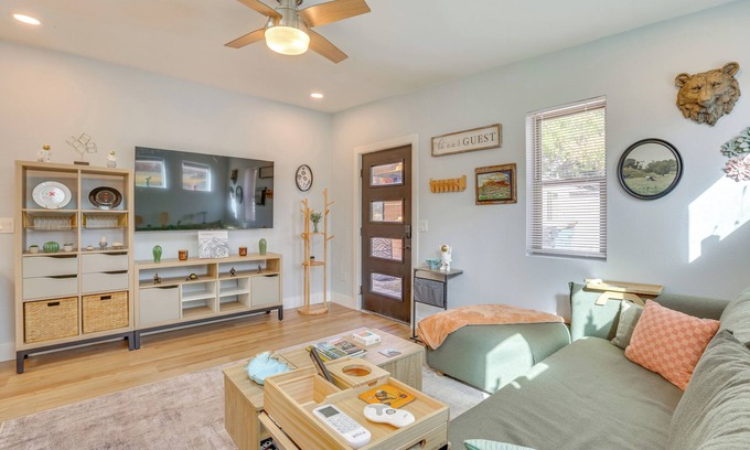 Phoenix Appartement | 4 Mi to Downtown Phoenix: WFH-Friendly Apartment