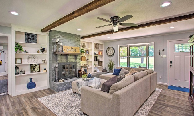 McKinney Maison | 4 Mi to Dtwn: McKinney Home w/ Game Room & Grill