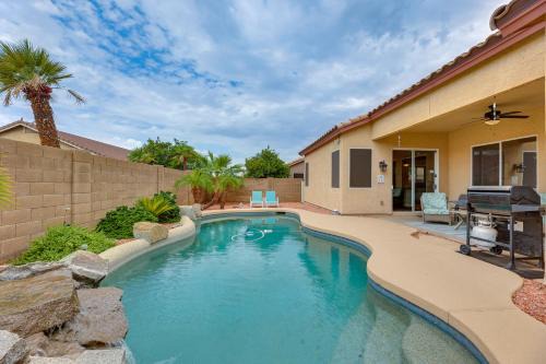 Arizona Skyline Community Maison | 4 Mi to Riparian Preserve Mesa Abode with Hot Tub