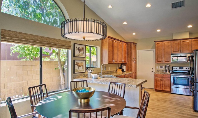 Paradise Park Vista Cottage | 4 Mi to TPC Scottsdale: Family Home w/ Hot Tub!