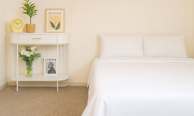 Hyehwa Maison | 4-min walk from Seoul Station—city’s transit hub. Tourist spots within 30 mins