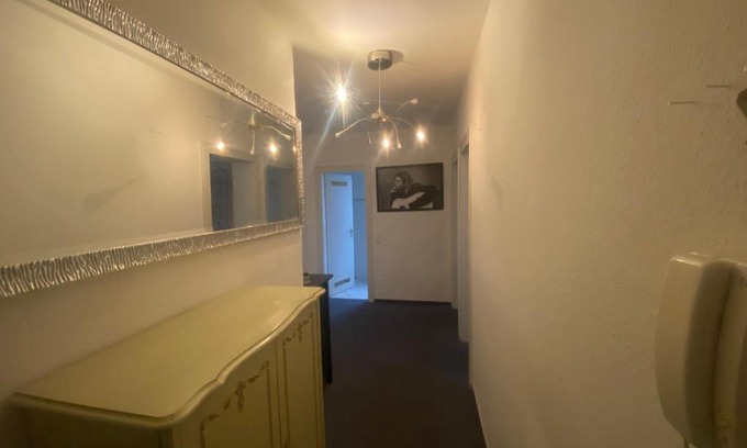 Vahrenwald Appartement | 4 Monteuren Whg/ Apartment