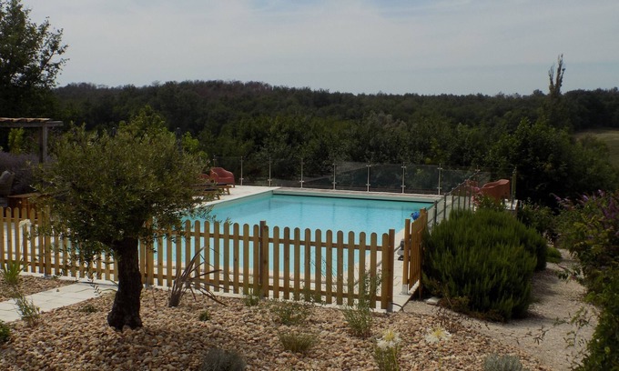 Festalemps Maison | 4-person gîte with swimming pool /Périgord vert