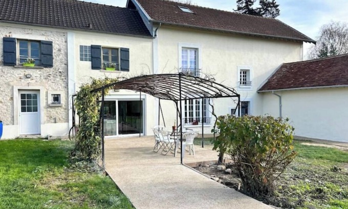 Jouy-sur-Morin Maison | Appartement 4 personnes