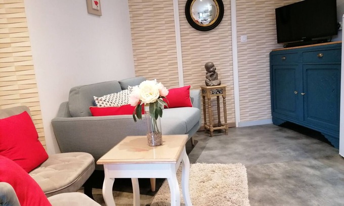 Faye-d'Anjou Maison | Gîte 4 personnes avec spa et sauna près d'Angers