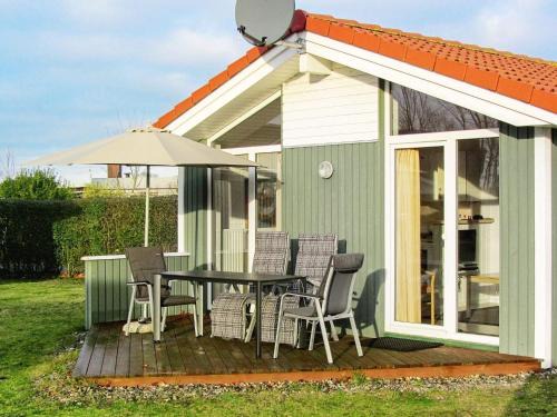 Lensterstrand Maison | 4 person holiday home in GROEMITZ