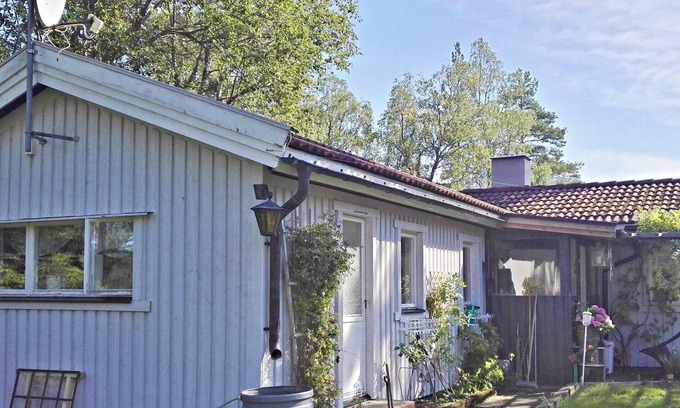 Flemingsberg Maison | 4 person holiday home in HUDDINGE