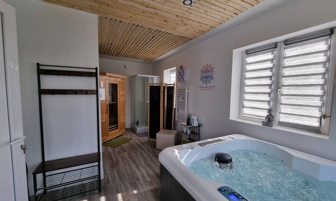 Fontaine-au-Pire Appartement | Appartement 4 personnes en pleine nature avec spa et sauna intérieur
