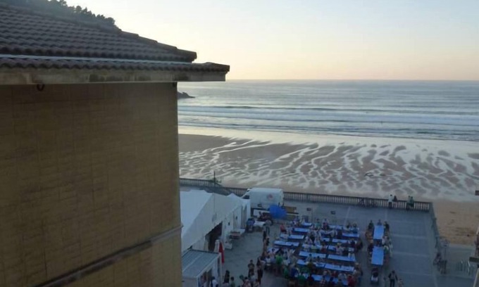Zarautz Appartement | Appartement Zarauz 4 chambres pour deux familles 2eme line plage
