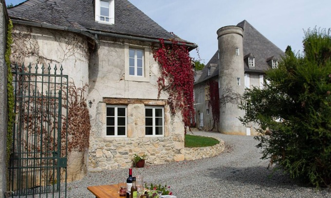 Moulis Maison | Gîte ★★★★ au coeur des Pyrénées, dans le parc d'un Château