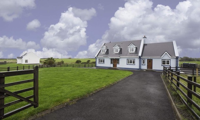 Aughris Maison | Maison de luxe 4 étoiles acceptant les animaux de compagnie et appartement séparé à 1 lit sur le Wild Atlantic Way