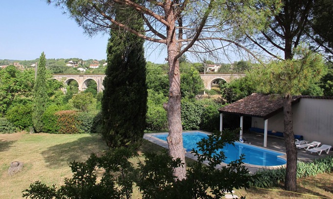 Aubenas Villa | 4 étoiles - Grande propriété au calme, villa climatisée, piscine privée chauffée