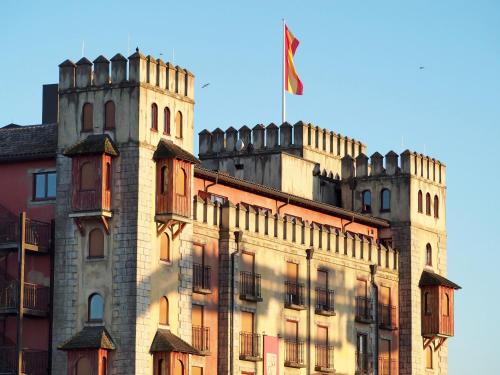 Rust Hôtel | 4-Sterne Burghotel Castillo Alcazar, Europa-Park Erlebnis-Resort