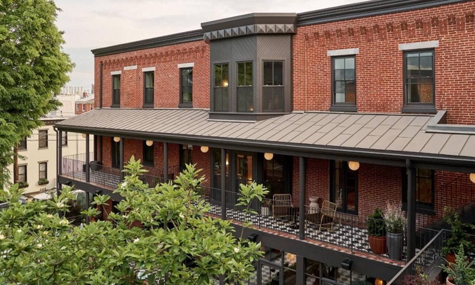Fishtown Hôtel | 4 Suites in Philadelphia – Urban Comfort with Walkable Access to the City