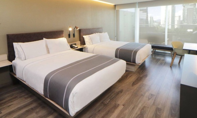 Providencia Hôtel | 4 Tranquil Rooms - Upscale Area Near Cafés, Shops, and Colomos Park
