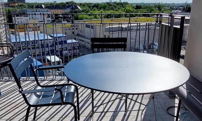 Obere Au Appartement | 4-zimmer Designerwohnung mit Blick Über die Dächer Münchens - R 84