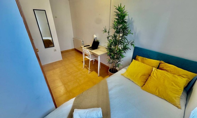 Godella Station Balnéaire | 400 m² Chambre privée ∙ 1 chambre ∙ 1 personne