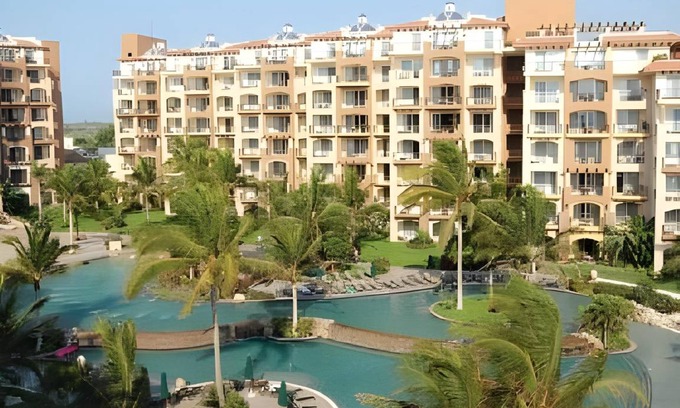 Flamingos Station Balnéaire | 400 m² Résidence de vacances ∙ 3 chambres ∙ 127 personnes