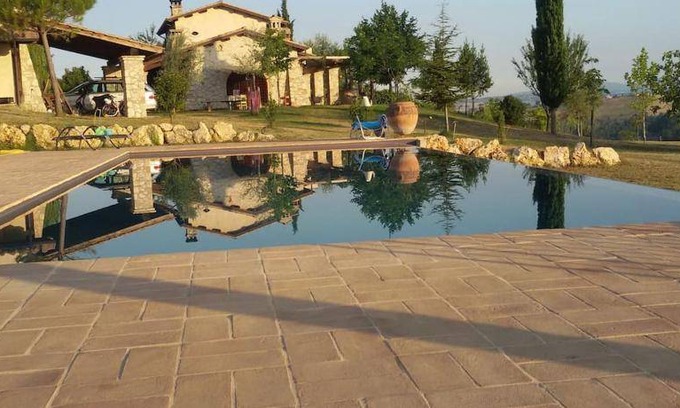 Calvi di Umbria Villa | 400 m² Villa ∙ 4 chambres ∙ 9 personnes