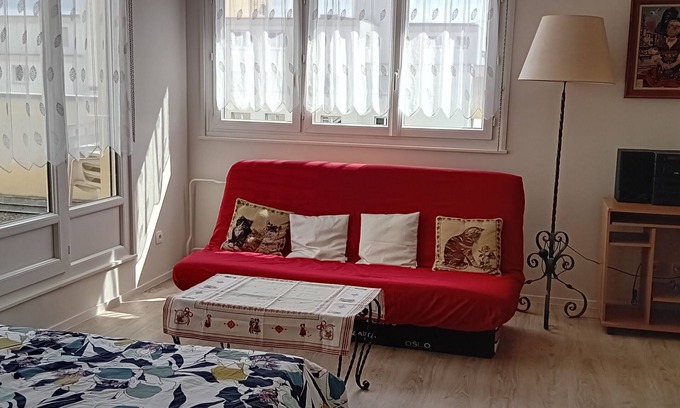 Quartier Saint-Leon Appartement | appartement 40m2 situé à 5 minutes à pied du centre ville avec belle terrasse