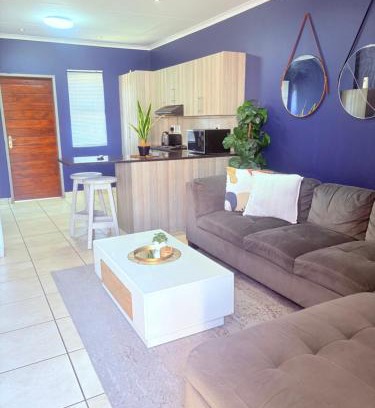 Emalahleni Appartement | 43 Home self Catering with backup power and High speed WiFi
