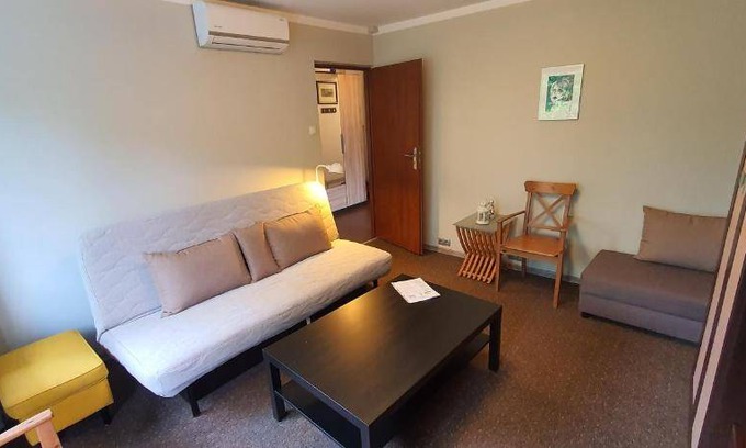 Ruda Slaska Appartement | 43 m² Appartement ∙ 2 chambres ∙ 6 personnes