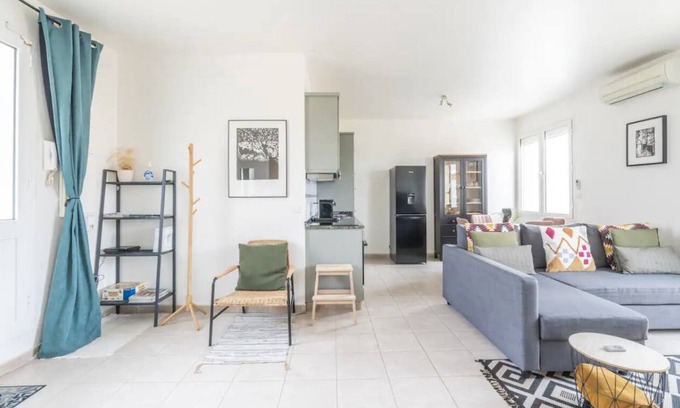 Magny-les-Hameaux Appartement | Appartement climatisé de 44 m2 avec terrasse sans vis à vis