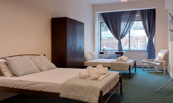 Athens Station Balnéaire | 440 m² Chambre privée ∙ 1 chambre ∙ 12 personnes