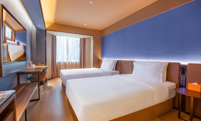 East Huanshi Road Hôtel | 45 m² Hôtel ∙ 8 personnes