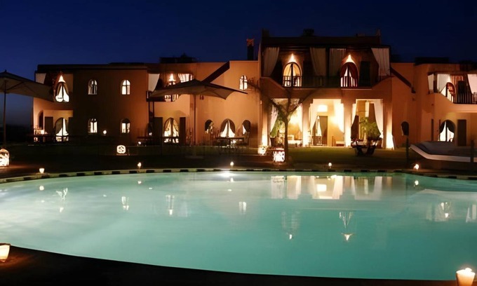 Sidi Abdallah Ghiat Maison | 45 m² Riad ∙ 127 personnes