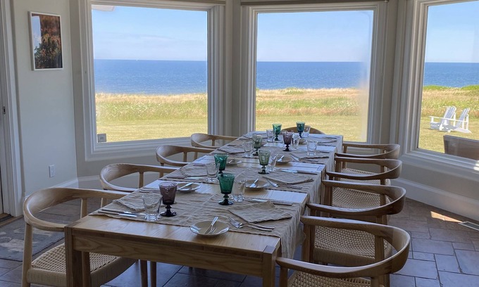 Saint Peters Bay Hôtel | 45 Steps - The Culinary Beachside Inn