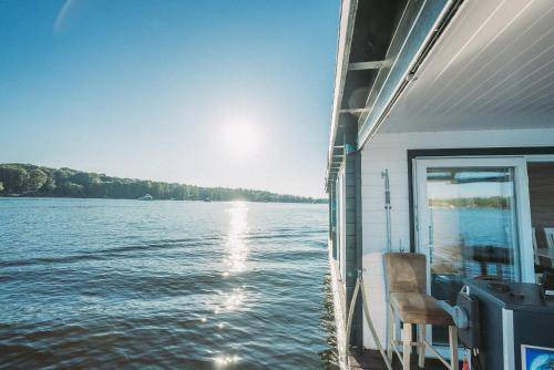Toplitz Location De Bateaux | 48 m² Péniche ∙ 2 chambres ∙ 6 personnes