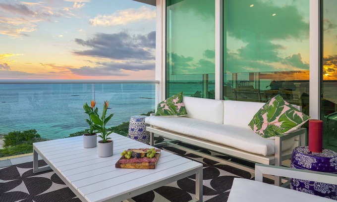 Palm Beach Copropriété | 4bedroom Penthouse Corner unit with BBQ
