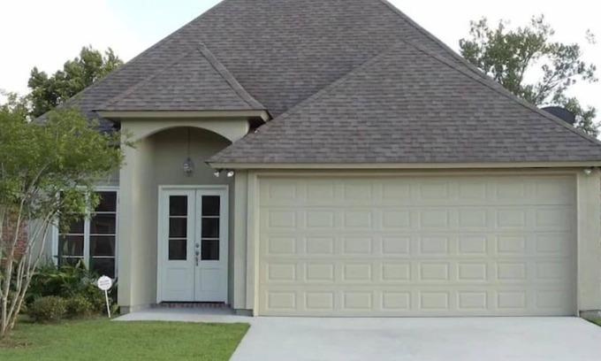 Shenandoah Maison | !4BR 2.5BTH!by Hospitals & LSU!NOLA easy drive!