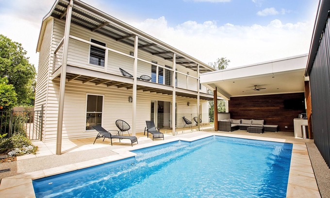 Echuca Maison | 4BR * 2 BA * 10 personnes * Piscine * Près de la ville et de la rampe de bateau