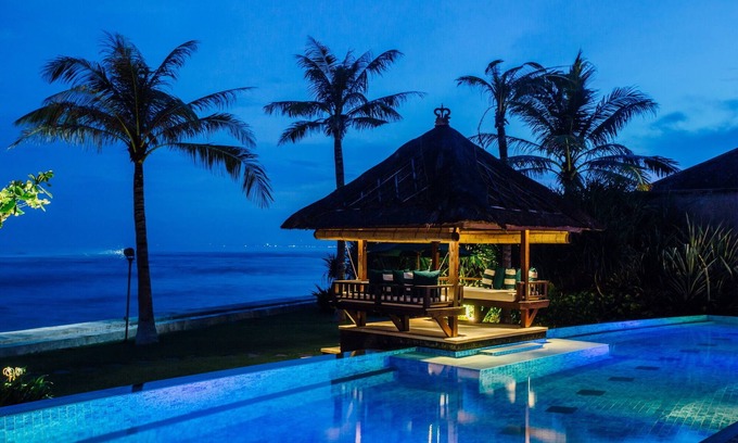 Ketewel Villa | Absolute 4 Chambre Beach Front Villa à Pabean Beach;