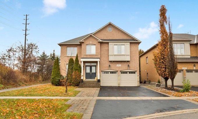West Oak Trails Maison | 4BR Beautiful Spacious Home w Office!