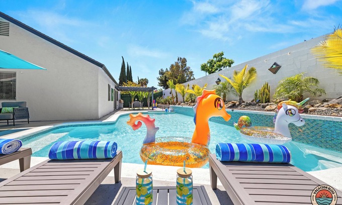 Chula Vista Maison | 4BR Chula Vista Retreat: Poolside Fun & Games!