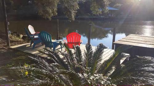 Gautier Maison | 4br Coastal Home I Sleeps 12 I Dock & Firepit