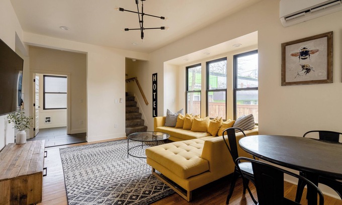 Hosford-Abernethy Maison | Fresh Farmhouse Remodel in SE Portland 96BikeScore
