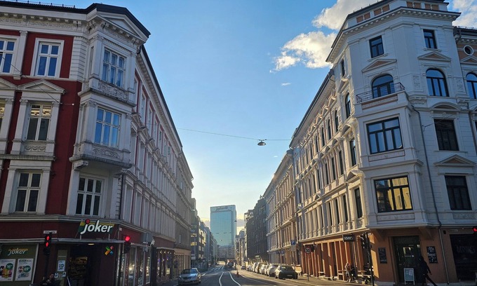 Gamle Oslo Appartement | 4BR in oldtown, just steps from opera, Munch, beaches, cafes, shops & local eats