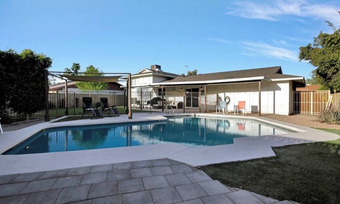 Tempe Maison | 4BR Tempe Home w/Pool Heating Option Available!