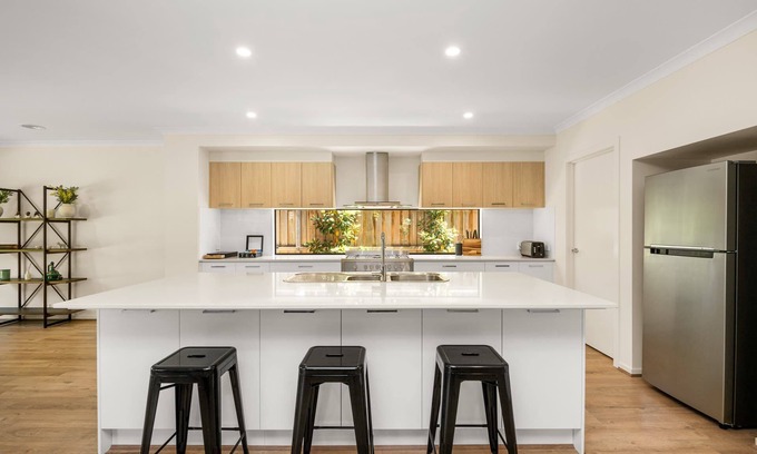 Torquay Maison | 4BR Torquay Haven - Up to 8 guests!