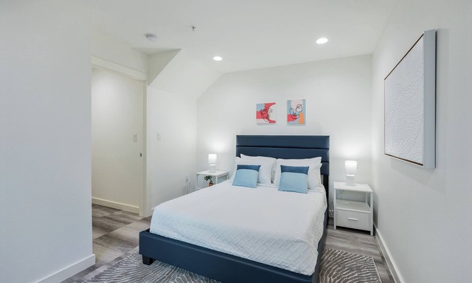 Cedars Maison | 4story townhome with rooftop patio view of Skyline!