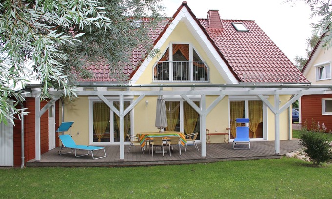 Luessow Appartement | 5 * appartement à la périphérie de Stralsund 1C OG