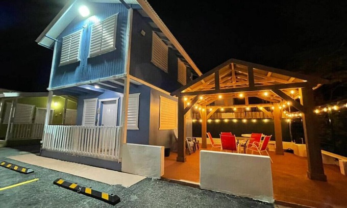 El Combate Location De VR | 5 Beachfront Cabanas FOR 30 GUESTS -Sunset Village