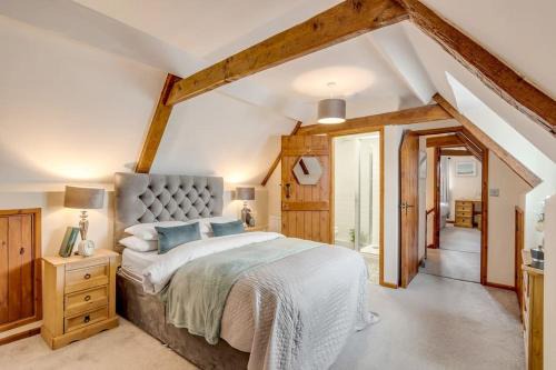 Eastgate Maison | 5-Bed Farmhouse near North Norfolk Coast