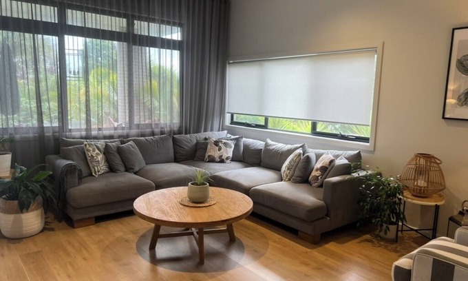 Narraweena Maison | 5 Bed Home on Northern Beaches