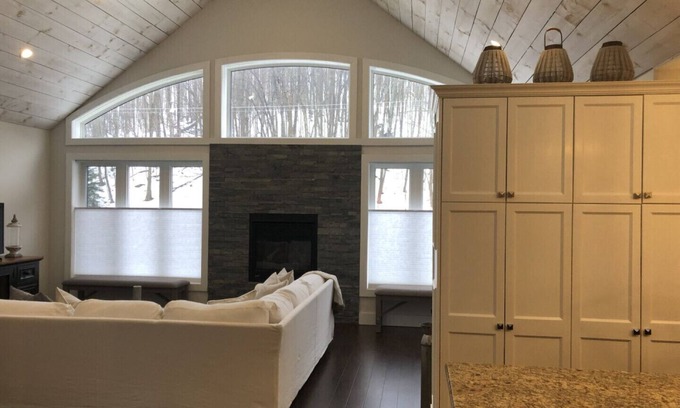 Meaford Cottage | Nueva casa de minutos a Thornbury, Blue Mountain, Georgian Bay. 5 habitaciones 4 baños completos