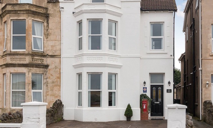 Weston-super-Mare Cottage | 5 chambres hébergement à Weston-super-Mare